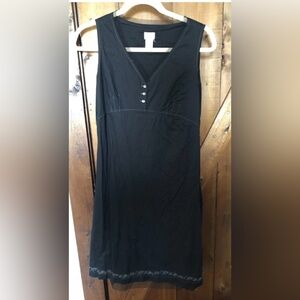Jjill Black V neck Sleeveless Dress with Button Detail and Tulle Edging Size 6